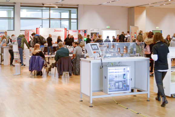 Lippe.MINT-Tag in der Phoenix Contact arena am 26.10.2022